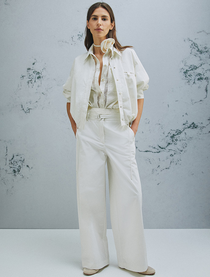 Carousel Monochrome 4 - Marella